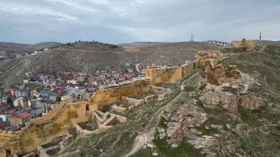 Bayburt Kalesi'nde Tarihi Kazılar Yeniden Başlıyor: Çinimaçin'in Sırları Gün Yüzüne Çıkacak