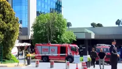 Beşiktaş’ta 20 katlı otelde yangın paniği: Tahliye edildi