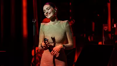 Bergüzar Korel 'Hatırladıkça' ile Zorlu PSM'de Duygusal Bir Yolculuğa Çıkıyor