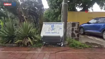 Bodrum'da Şiddetli Fırtına: İki Yelkenli Tekne Karaya Oturdu