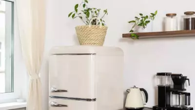 Buzdolabınızın Üzerine Eşya Koymayın! Uzmanlar Uyardı