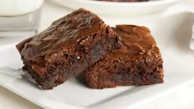 Dışı Kıtır İçi Akışkan Tam Kıvamında Brownie Tarifi