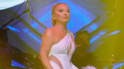 Demet Akalın yengesini kaybetti: İllet hastalığa yenik düştü