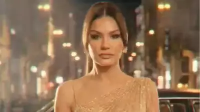 Deniz Seki, Neco'nun Efsane Şarkısı 'Seni Bana Katsam'ı Yeniden Yorumladı