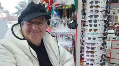 Emekli müzik öğretmeni evinde ölü bulundu