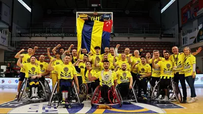 Erdoğan'dan Fenerbahçe Tekerlekli Sandalye Basketbol Takımı'na Tebrik
