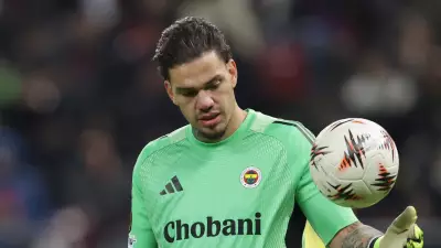 Fenerbahçeli Ederson'a Madde Atan Taraftar Tespit Edildi ve Savcılığa Sevk Edildi