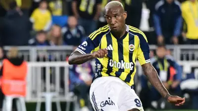 Galatasaray-Fenerbahçe derbisinde penaltı kararı: Talisca yararlanamadı