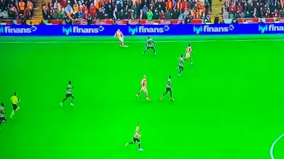 Galatasaray'ın Tartışmalı Golü: VAR Kararı Süper Lig'i Karıştırdı