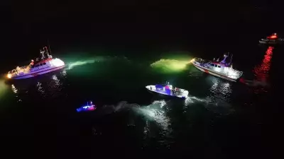 Kadıköy'de Seyir Halindeki Teknede Yangın: Kıyı Emniyeti Müdahalesiyle Kontrol Altına Alındı