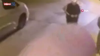 Küçükçekmece'de Polisten Kaçan Motosikletli Şahıslar Kaza Yaptı