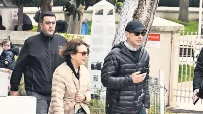 Ömer Koç'tan Bebek'teki Fotoğraf Krizinde Öfke Patlaması: 'Hemen Silin!'