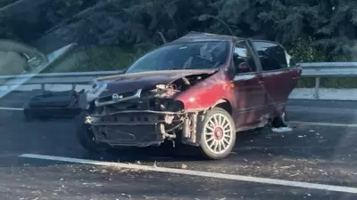 Mersin Tarsus'ta İki Otomobil Çarpıştı: 1 Kişi Hayatını Kaybetti, 5 Kişi Yaralandı