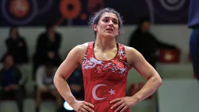 Milli Güreşçiler Evin Demirhan Yavuz ve Nesrin Baş Avrupa Şampiyonası'nda Finalde!