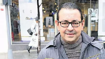 Müzisyen Cem Öcal, 46 Yaşında Hayatını Kaybetti