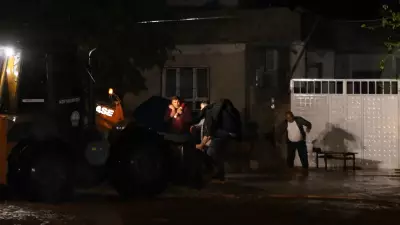 Nizip'te sel: Mahsur kalan 5 kişi kurtarıldı