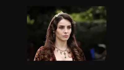 Nur Fettahoğlu Flaşlardan Panikledi! Gergin Anları Kameralara Yakalandı