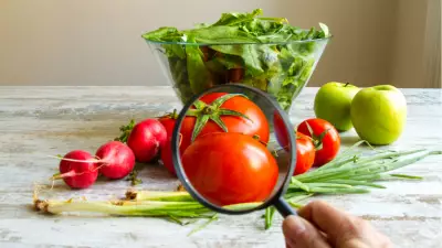 Pestisit Tehlikesi: Sirkeli Su Yetersiz Kalabilir! Hangi Besinlerde Daha Fazla?