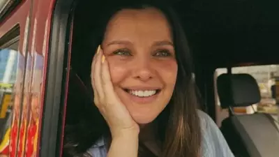 İrem Helvacıoğlu'ndan 23 Nisan'da Kızı Sora'yla Neşeli Poz