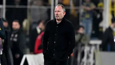 Sergen Yalçın'dan Fenerbahçe Derbisi Sonrası Sert Eleştiri: 'Masa Başında Karar Veriliyor'
