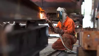 Tuvalette Sigara İçen Çalışan Tazminatsız İşten Çıkarılabilir mi? Hukuki Analiz