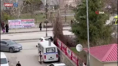 Van'da 5.2 Büyüklüğünde Deprem Meydana Geldi: AFAD Açıkladı