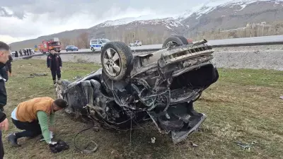 Van'da Trafik Kazası: 1 Ölü, 2 Yaralı