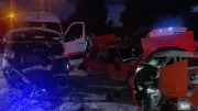 Antalya Manavgat'ta tur minibüsü ile otomobil çarpıştı: 4 yaralı