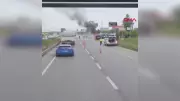 Antalya Serik'te seyir halindeki hafif ticari araçta yangın