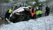 Artvin'de Ambulans Uçuruma Yuvarlandı: Buzlanma Kurbanı Hasta Hayatını Kaybetti