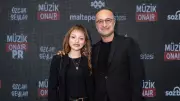 Baba-Kız Aynı Gecede Ödül Aldı: Müzik Sektöründe Duygusal Buluşma