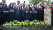 Bahçeli, Türkeş'in Mezarını Ziyaret Etti; Erdoğan'dan Anma Mesajı