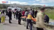Bartın'da öğrenci otobüsü otomobilin üzerine devrildi: 12 yaralı