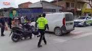 Bursa'da Park Halindeki Araç Yola Çıkınca Motosikletle Çarpıştı: 1 Yaralı