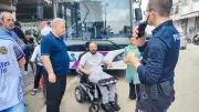CHP'li Adana Belediyesi'nde engelli yolcu skandalı: Otobüse alınmayan engelli polis yardımıyla bindi