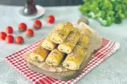 İdil Açıkalın'dan Girit Usulü 5 Çayı: Lorlu Tatlı Börek, Kalicunya ve Kalburabastı Tarifleri