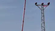 Diyarbakır'da Beton Pompası Yüksek Gerilim Hattına Temas Etti: 2 İşçi Yaralandı