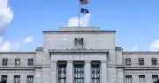 Fed, Tahvil Alımlarını Beklenenden Hızlı Azaltıyor: Aylık 25 Milyar Dolara Düşüş