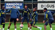 Fenerbahçe, Kayserispor Maçı Hazırlıklarını Can Bartu Tesisleri'nde Sürdürdü