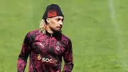 Galatasaray'da Boey Transferi Gündemi: Taraftarlar Tepkili, Yönetim Açıklama Bekleniyor