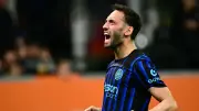 Hakan Çalhanoğlu, İtalya'da Bomba Etkisi Yarattı: Inter'in Zaferindeki Muhteşem Performans