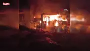 Hatay'da Şantiyede Çıkan Yangında Konteyner ve Minibüs Kullanılamaz Hale Geldi