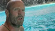 Jason Statham Yine Antalya'da: Ünlü Oyuncu Ailesiyle Tatil Keyfi Yapıyor