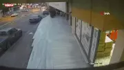 Kocaeli'de Korkunç Zincirleme Kaza: Araç 4 Araca Çarpıp Marketi İstila Etti!