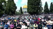 Kudüslü Müslümanlar, İsrail Engellerine Rağmen Harem-i Şerif'e Akın Etti