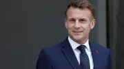 Macron, İran'da Tutulan 2 Fransız Vatandaşının Dönüş Yolunda Olduğunu Açıkladı