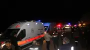 Malatya'da Maden İşçilerini Taşıyan Servis Minibüsü Şarampole Devrildi: 2 Ölü, 10 Yaralı