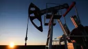 Petrolde 150 Dolar Alarmı! Hürmüz Boğazı Gerilimi Brent'i 103 Dolar Üzerine Taşıdı