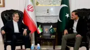 İran Dışişleri Bakanı Erakçi, Pakistan'da Genelkurmay Başkanı ile Görüştü