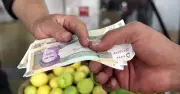 İran Ekonomisi Serbest Düşüşte: IMF'den Küçülme ve Yüksek Enflasyon Uyarısı
